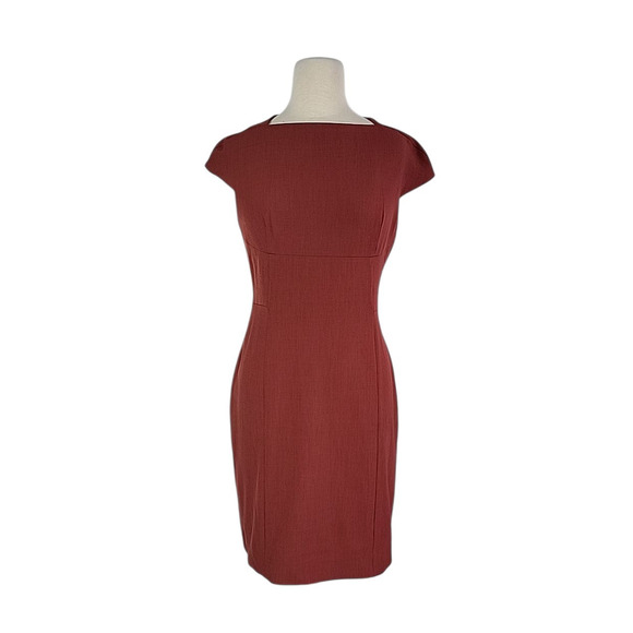 MM Lafleur Ashley Dress Red Size 8 Square Boat Neck Tailored Sheath Work Office - Picture 2 of 14